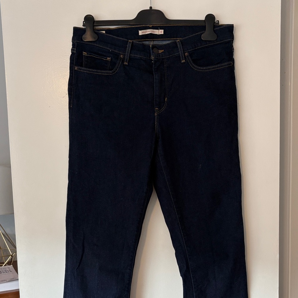 Levi’s 314 shaping straight leg mid rise premium dark wash size 32x34 tall long